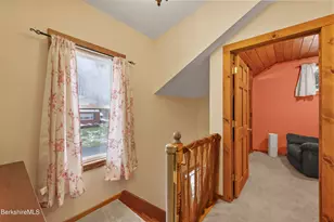 55 Newton Ave, Pittsfield, MA 01201 - Photo 17