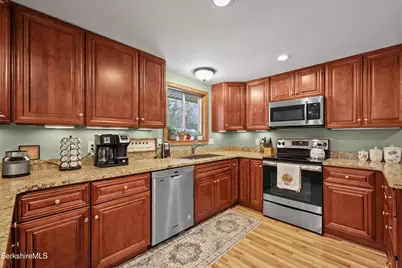 55 Newton Ave, Pittsfield, MA 01201 - Photo 13