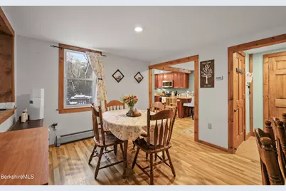 55 Newton Ave, Pittsfield, MA 01201 - Photo 9