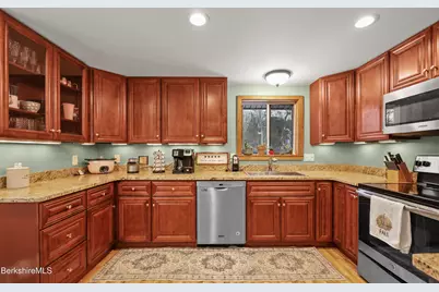 55 Newton Ave, Pittsfield, MA 01201 - Photo 11