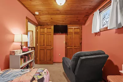 55 Newton Ave, Pittsfield, MA 01201 - Photo 21