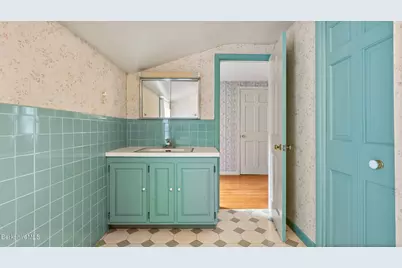 3 Pleasant View Dr, Great Barrington, MA 01230 - Photo 17