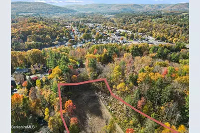 46 Pease Ter, Lee, MA 01238 - Photo 13