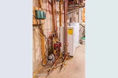 16 Opeechee St, Lanesborough, MA 01237 - Photo 33