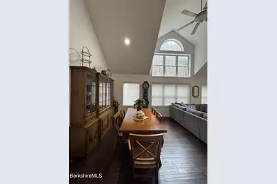 9102 Mountainside Dr, Hancock, MA 01237 - Photo 9