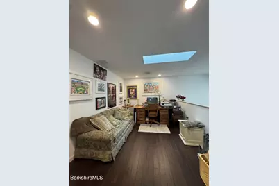 9102 Mountainside Dr, Hancock, MA 01237 - Photo 17