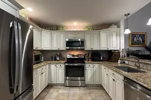 9102 Mountainside Dr, Hancock, MA 01237 - Photo 7