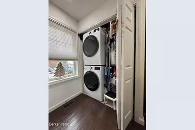 9102 Mountainside Dr, Hancock, MA 01237 - Photo 15