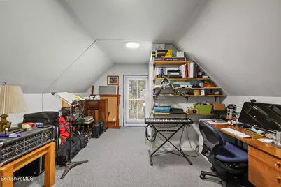 67 Cherry St, North Adams, MA 01247 - Photo 39