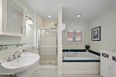 67 Cherry St, North Adams, MA 01247 - Photo 37