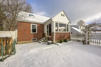 135 Allengate Ave, Pittsfield, MA 01201 - Photo 35