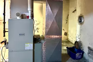 135 Allengate Ave, Pittsfield, MA 01201 - Photo 29