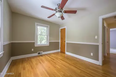 135 Allengate Ave, Pittsfield, MA 01201 - Photo 17