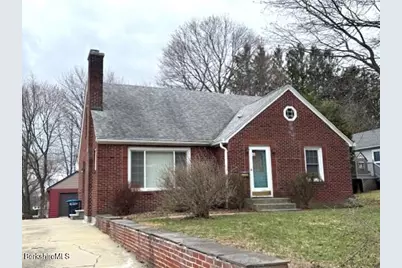 135 Allengate Ave, Pittsfield, MA 01201 - Photo 47