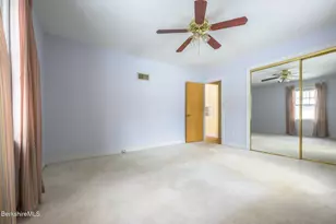 135 Allengate Ave, Pittsfield, MA 01201 - Photo 15