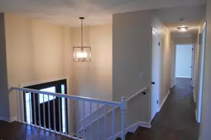 31 Eric Dr, Pittsfield, MA 01201 - Photo 7