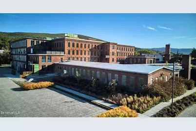 520 State Rd #202, North Adams, MA 01247 - Photo 1
