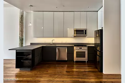 520 State Rd #202, North Adams, MA 01247 - Photo 5