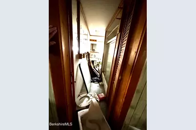 159 Eagle St, North Adams, MA 01247 - Photo 7