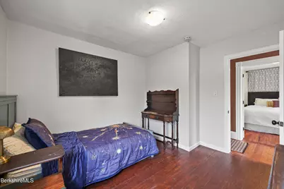 25 Calumet St, Pittsfield, MA 01201 - Photo 31