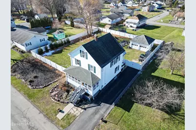 25 Calumet St, Pittsfield, MA 01201 - Photo 53