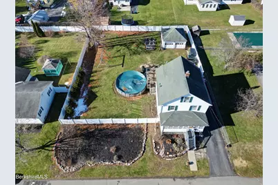 25 Calumet St, Pittsfield, MA 01201 - Photo 55