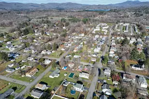 25 Calumet St, Pittsfield, MA 01201 - Photo 59