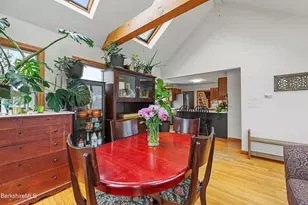 25 Calumet St, Pittsfield, MA 01201 - Photo 23