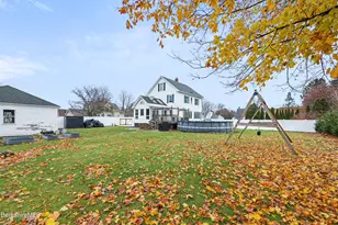 25 Calumet St, Pittsfield, MA 01201 - Photo 49