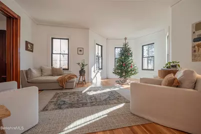 32 Benton Ave, Great Barrington, MA 01230 - Photo 9