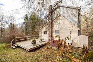 26 Lenox Rd, West Stockbridge, MA 01266 - Photo 27