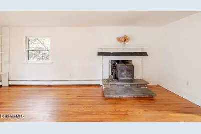 26 Lenox Rd, West Stockbridge, MA 01266 - Photo 15