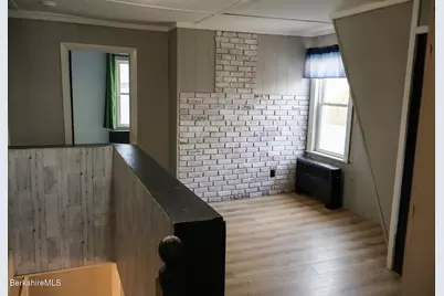 9 Beecher St, Adams, MA 01220 - Photo 15