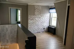 9 Beecher St, Adams, MA 01220 - Photo 15