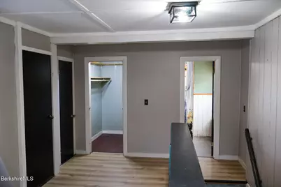 9 Beecher St, Adams, MA 01220 - Photo 17