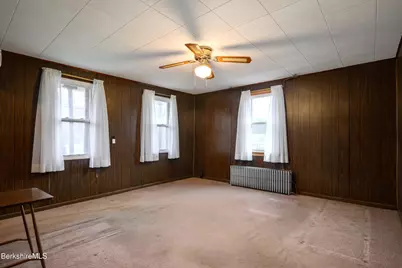 52 Alger St, Adams, MA 01220 - Photo 9