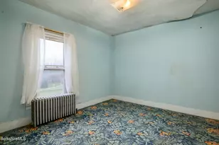 52 Alger St, Adams, MA 01220 - Photo 15