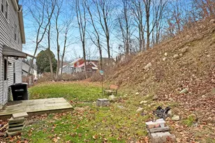 37 Fuller St, North Adams, MA 01247 - Photo 33