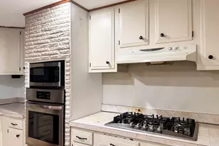 37 Fuller St, North Adams, MA 01247 - Photo 11