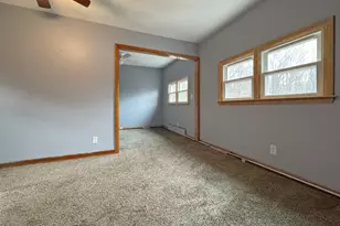 37 Fuller St, North Adams, MA 01247 - Photo 25