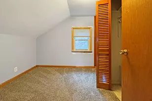 37 Fuller St, North Adams, MA 01247 - Photo 19