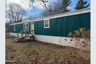 31 Gwenn Ln, West Stockbridge, MA 01266 - Photo 1