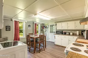 89 Pecks Rd, Pittsfield, MA 01201 - Photo 21