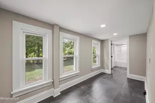 26 Davis St, Pittsfield, MA 01201 - Photo 13