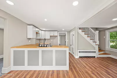 26 Davis St, Pittsfield, MA 01201 - Photo 3