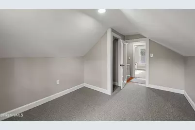 26 Davis St, Pittsfield, MA 01201 - Photo 19