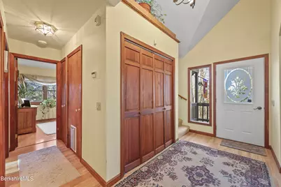 551 Tamarack Rd, Pittsfield, MA 01201 - Photo 3