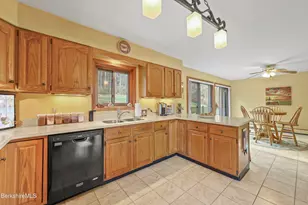 551 Tamarack Rd, Pittsfield, MA 01201 - Photo 19