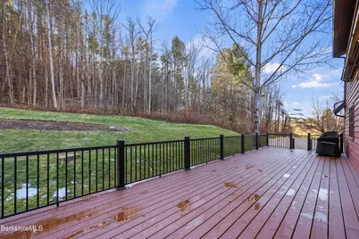 551 Tamarack Rd, Pittsfield, MA 01201 - Photo 41