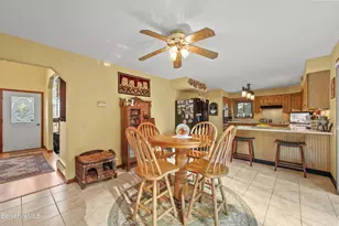 551 Tamarack Rd, Pittsfield, MA 01201 - Photo 13